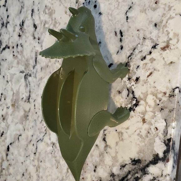 Tricerataco Triceratops Taco Holder - Picture 6 of 6